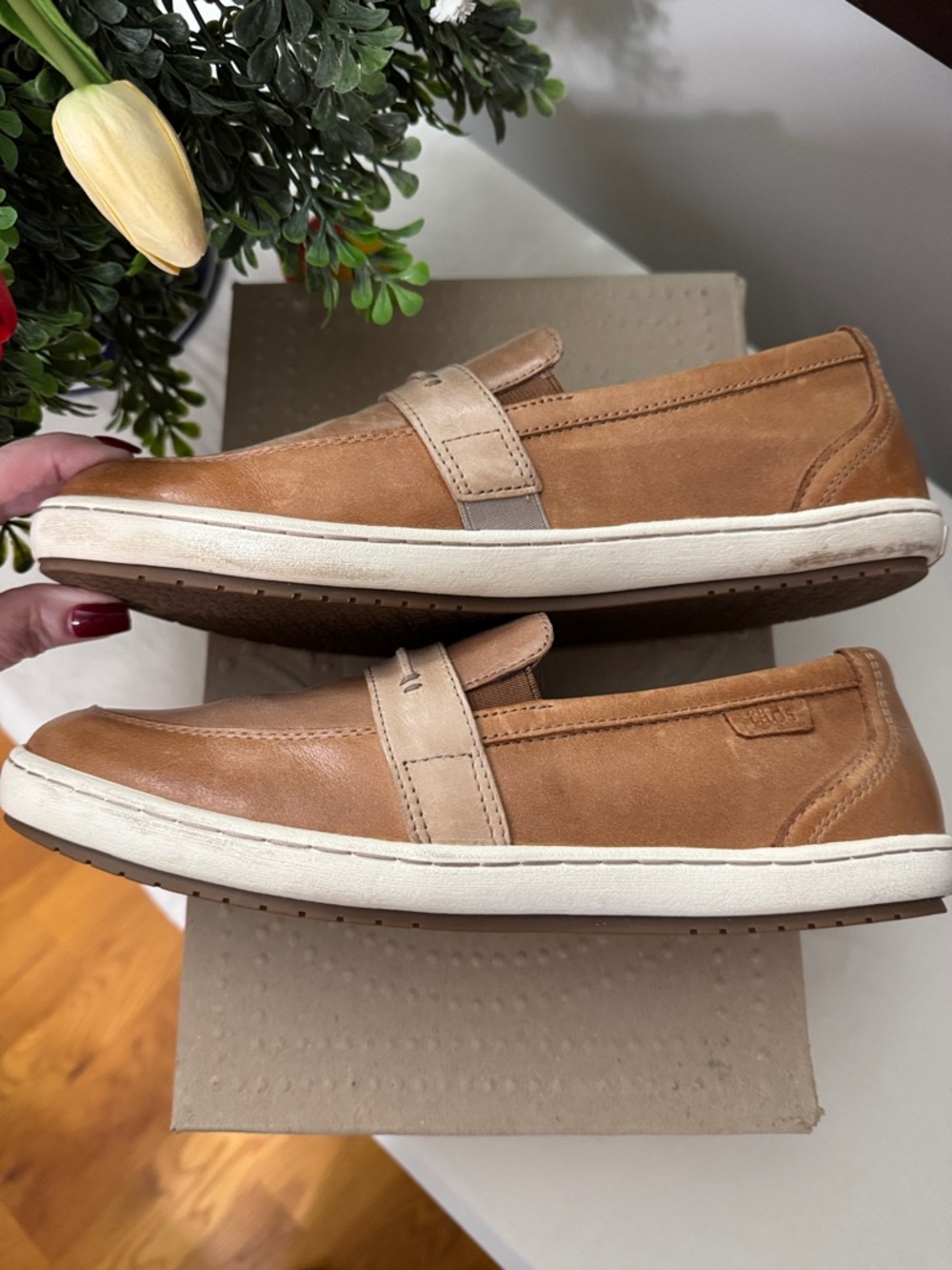 Taos Footwear Upward Women’s Slip-On Penny Loafers in Caramel /Tan 9.5 M EUC - Picture 3 of 10